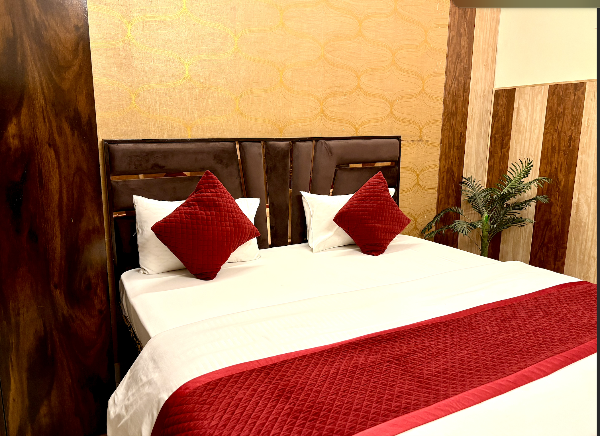 best hotel in mathura hotel vrindavan